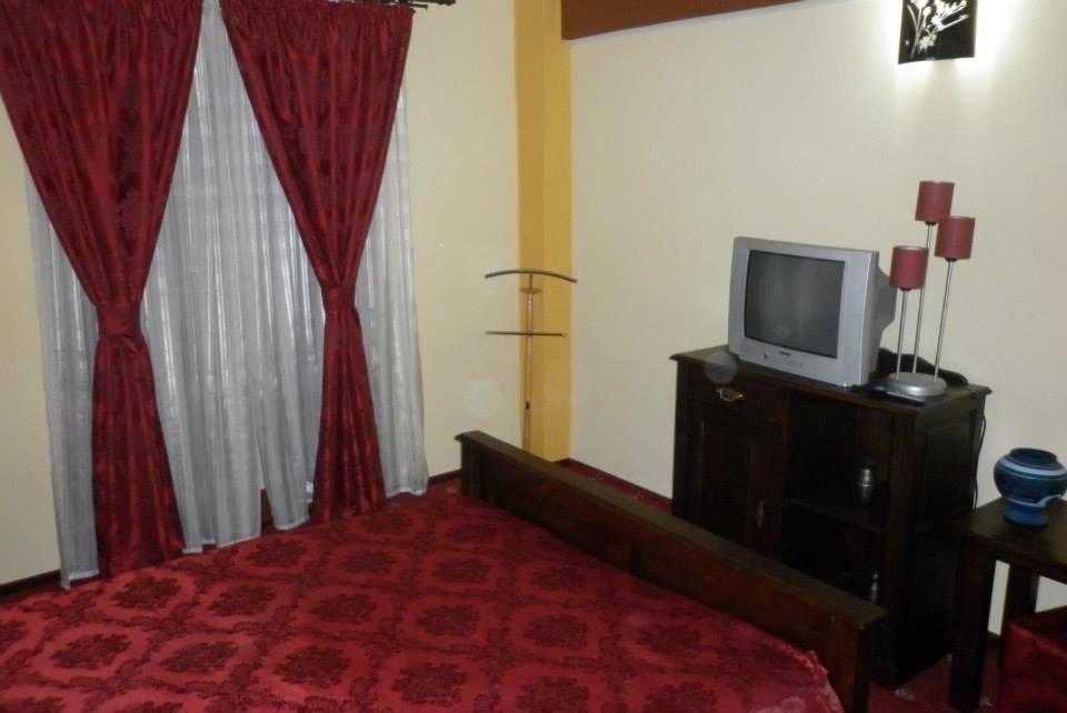 Hotel Ineul Rodna Exteriör bild